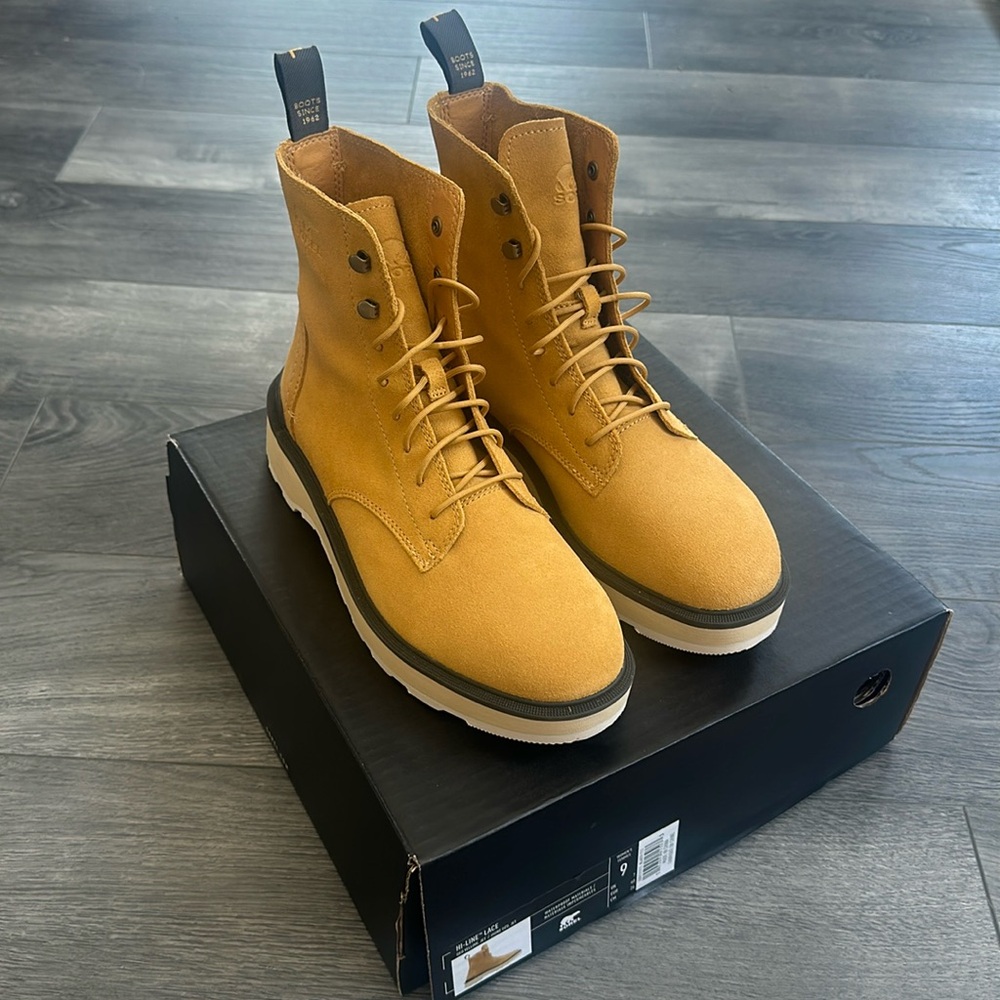Sorel Hi-Line boots size 9